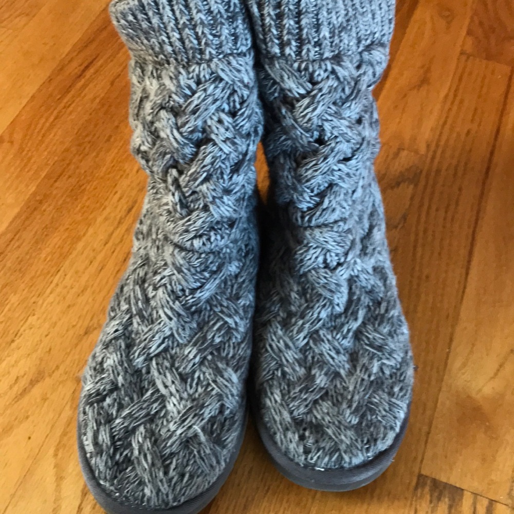 Lace-Up Uggs Size 7